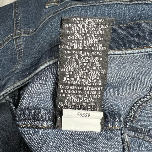 NEW 1822 Denim Pull On dark blue denim Capris Plus Size 22W - Picture 7 of 8